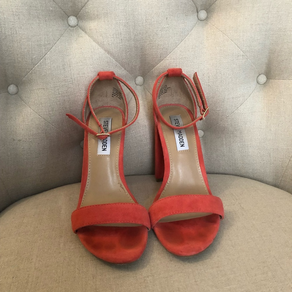 Steve Madden Carrson Coral Suede Sandal- Size 6.5.
